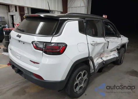 2022 Jeep Compass Trailhawk 4X4 z USA, uszkodzony, nr VIN 3C4NJDDBXNT175341